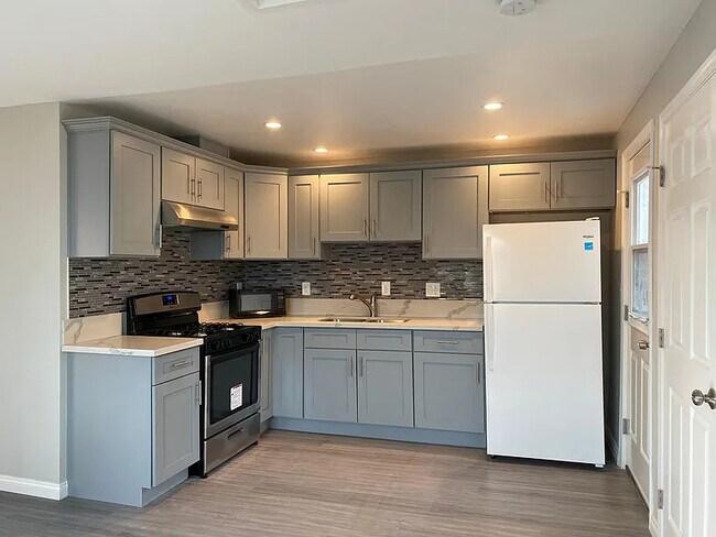 Foto del edificio - 2608 N Keystone St