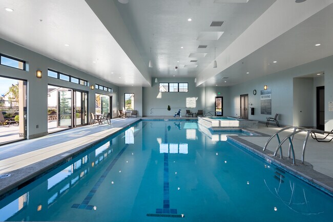 Foto del edificio - 6174 N Channing Ln