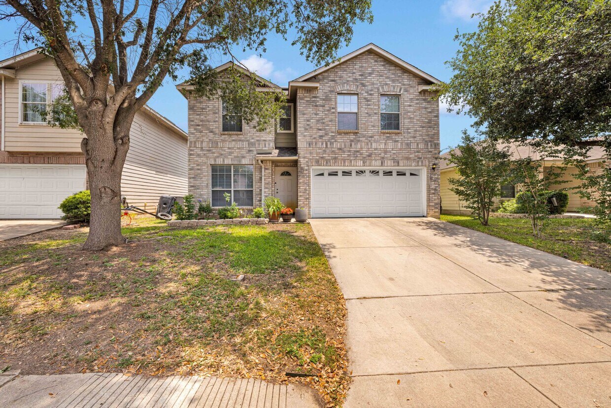 Primary Photo - Spacious 4-Bedroom Home with Modern Update...