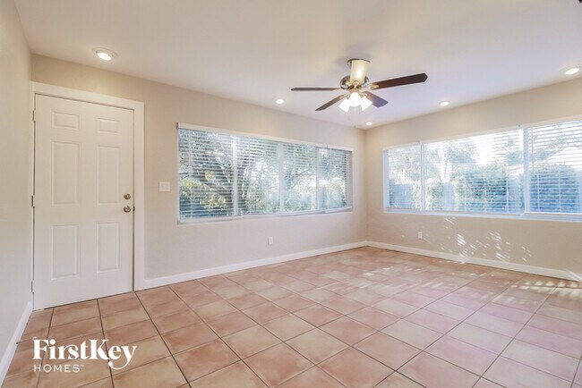 Foto del edificio - 4292 Kendrick Rd