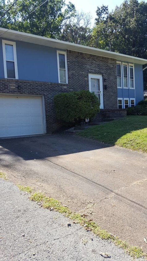 Foto principal - 1317 Iroquois Knoxville