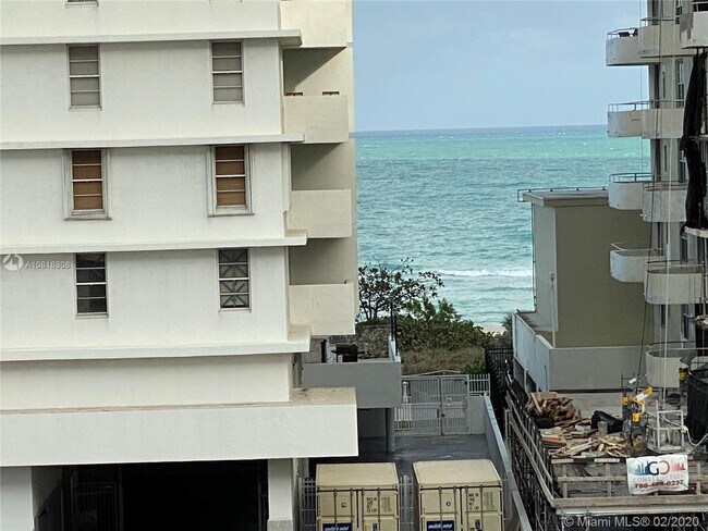 Building Photo - 5600 Collins Ave