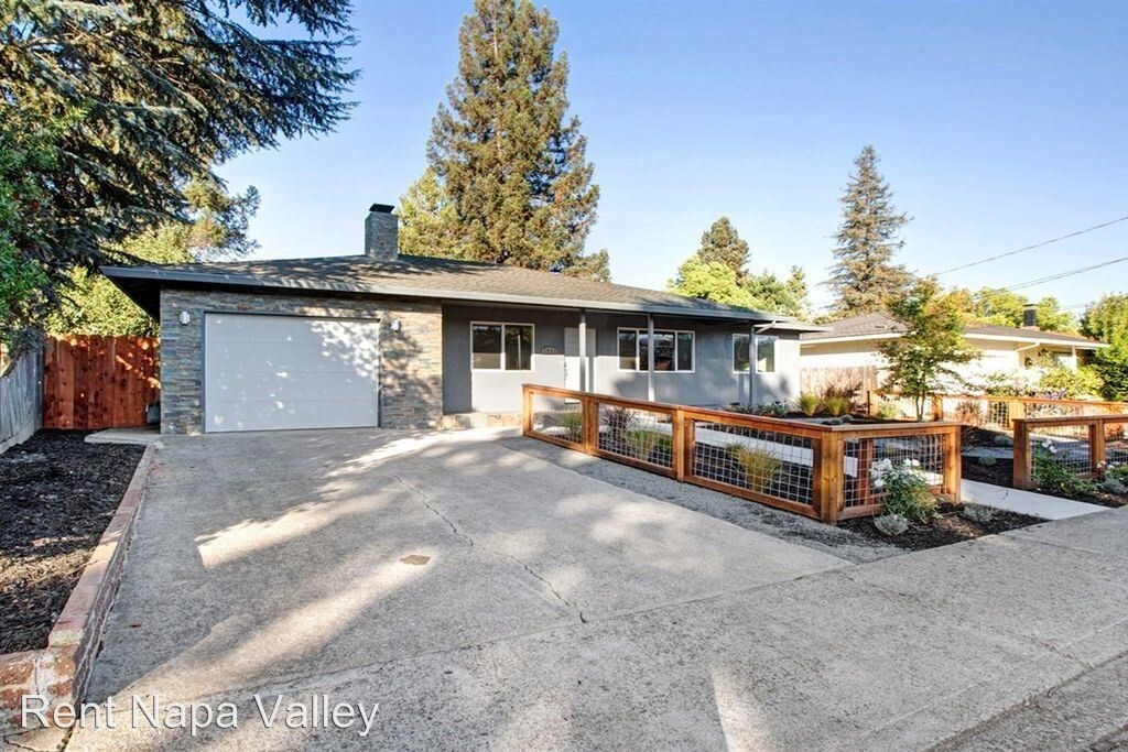 Primary Photo - 3 br, 2 bath House - 1711 Crinella Drive