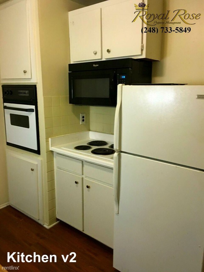 Building Photo - 925 Laprairie St