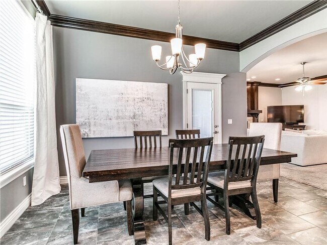 Foto del edificio - Beautiful home + Deer Creek Schools + 4 bedroom + 2.5 bathrooms