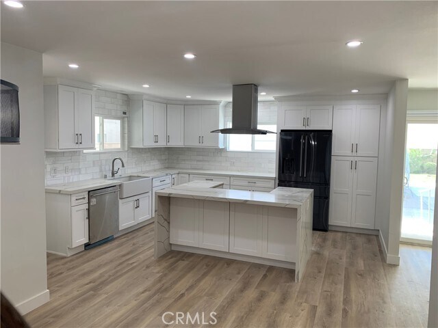 Building Photo - 16841 Green Ln