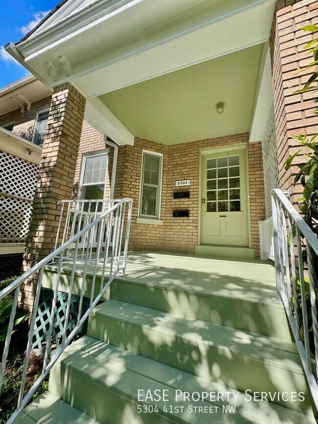 Building Photo - 5304 41st St NW
