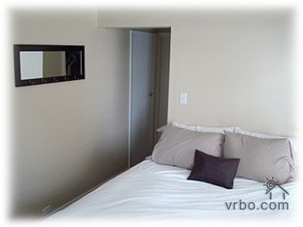 Bedroom with Queen and walk in closet - 7356 SW Miles Pl