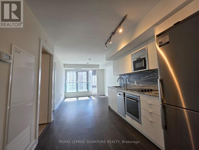 Building Photo - 5 Mabelle Ave