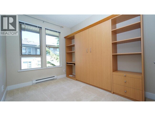 Photo du bâtiment - 2388 Western Pkwy