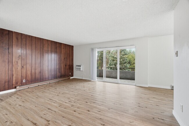 Foto del edificio - 3106 E 27th Ave