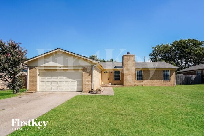 Foto principal - 505 S Waxahachie St