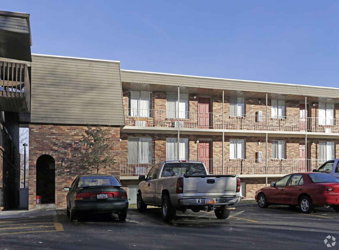Building Photo - 2757 S 300 E