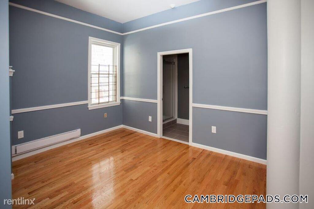 Foto del edificio - 173 Rindge Ave