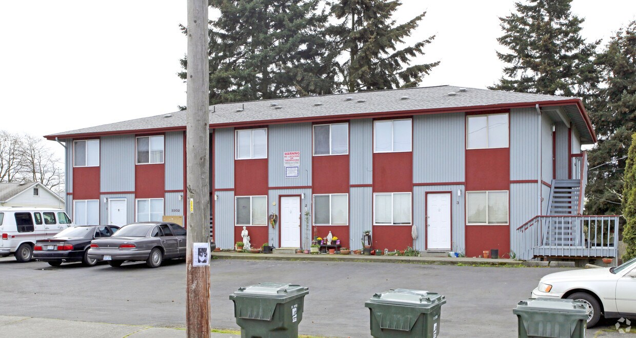 Primary Photo - 3302 S Cushman Ave