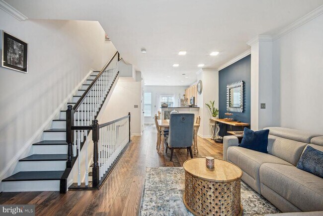 Building Photo - 5419 Chieftain Cir