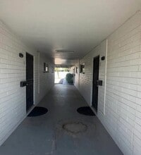 Building Photo - 4625 N 12th Ave