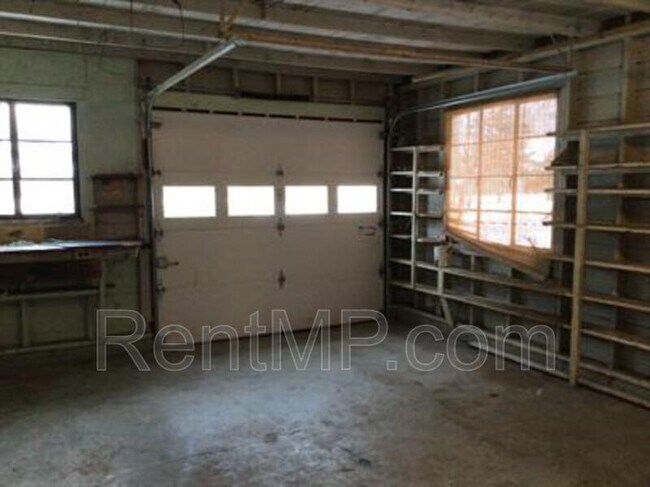 Foto del edificio - 524 N Kinney Ave