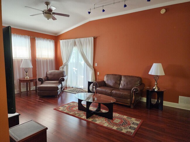 Living Area - 10106 Courtney Palms Blvd