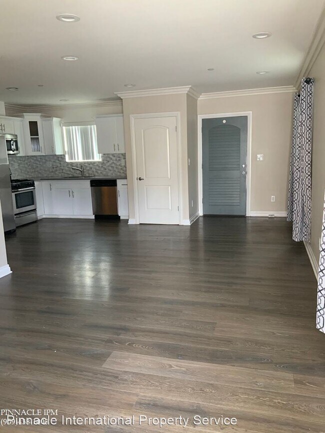 Foto del edificio - 3 br, 2 bath House - 416 E. 51st Street