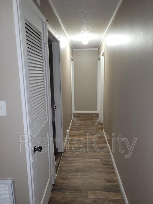 Foto del edificio - 117 Larkwood Ave