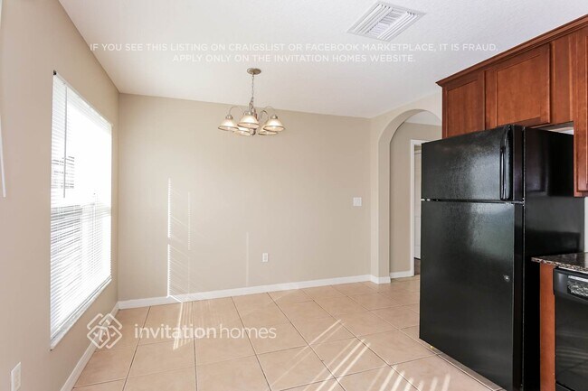 Foto del edificio - 2458 Hamlet Cir