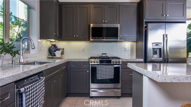 Foto del edificio - 18295 Maidenhair Wy