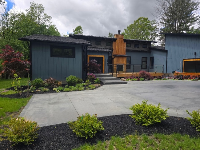 Photo - 3790 Belmont Rd House