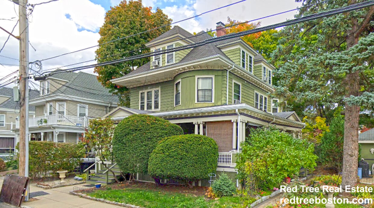 Primary Photo - 57 Oak Square Ave