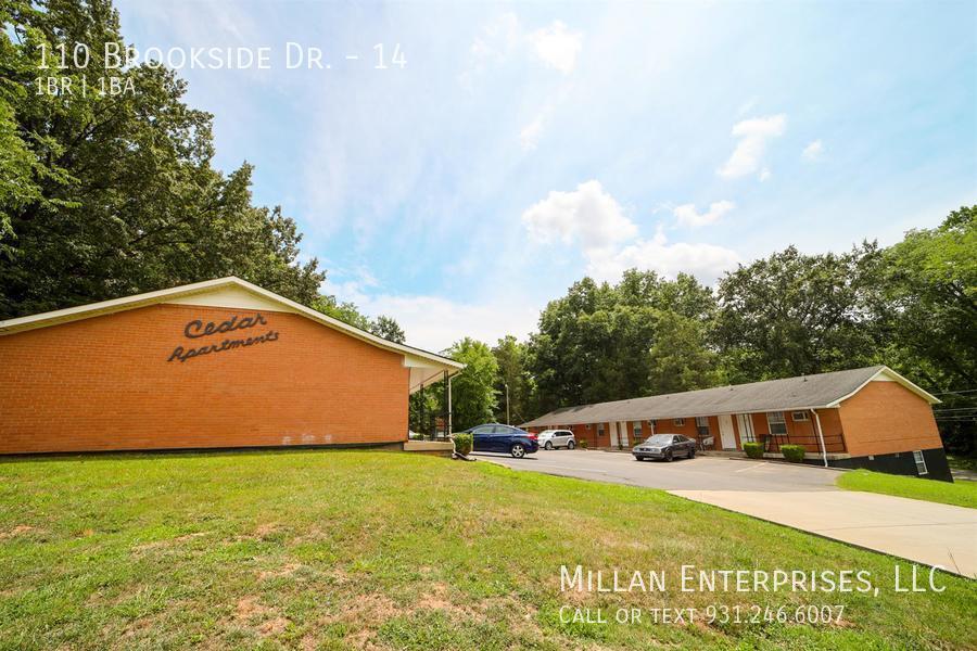110 Brookside Dr Unit 14, Clarksville, TN 37042 Room for Rent in
