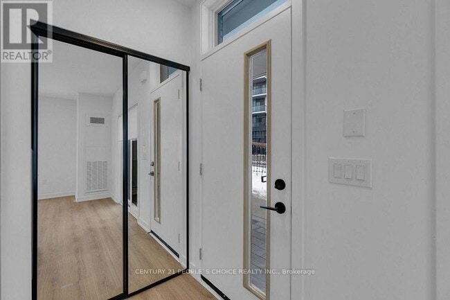 Building Photo - 20 Lagerfeld Dr