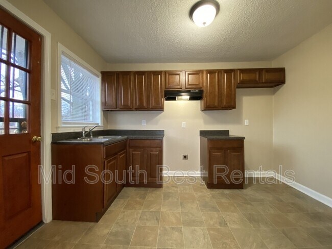 Foto del edificio - 3178 Jade Ln