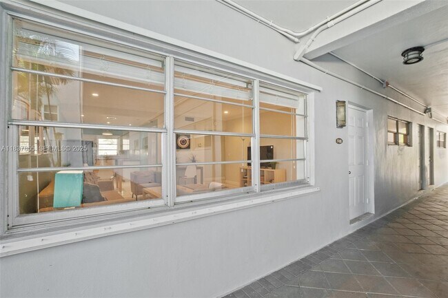 Foto del edificio - 2200 S Ocean Dr