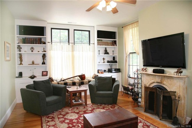 Living Room - 36 Charter Oak Pl