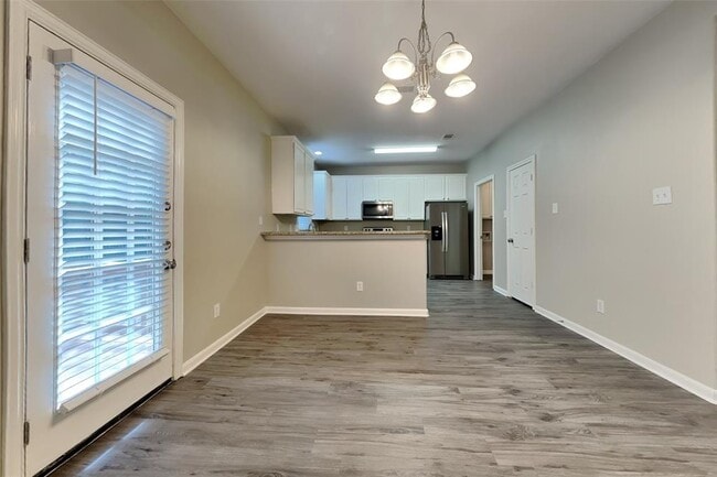 Building Photo - 3512 White Oak Point Dr