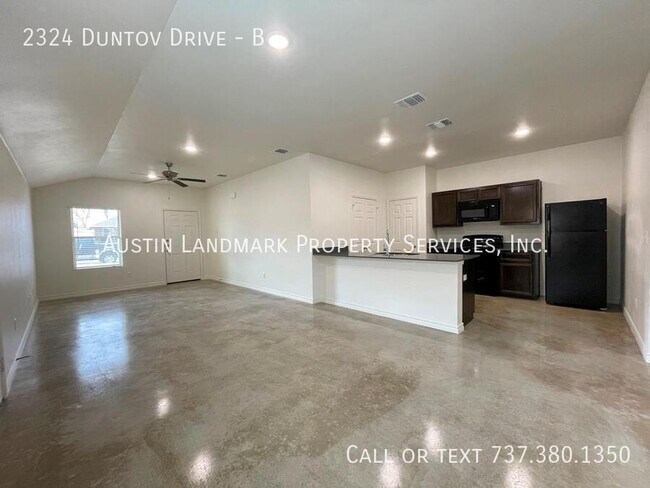 Foto del edificio - 2324 Duntov Dr
