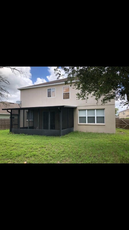 Building Photo - 2627 Lyndscape St