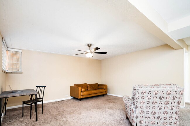 Building Photo - 2042 S Josephine St