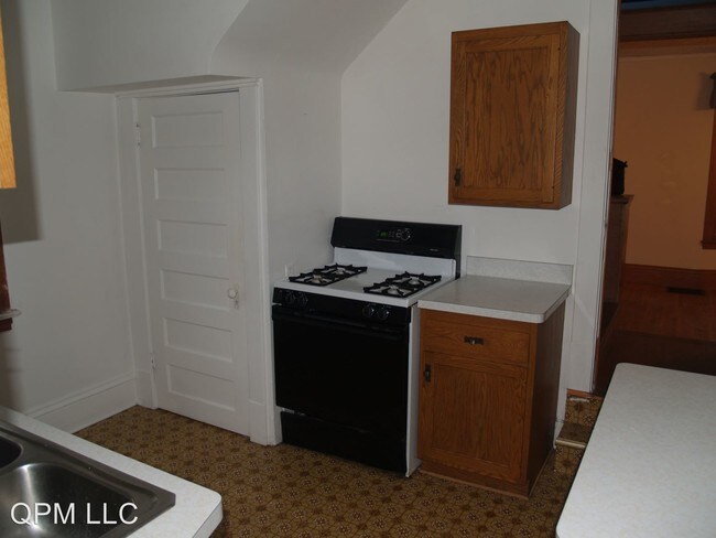 Foto del edificio - 937 17th Ave SE