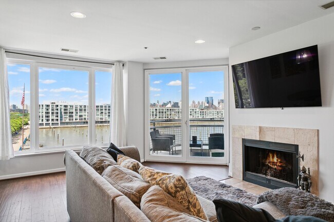 Foto del edificio - 600 Harbor Blvd