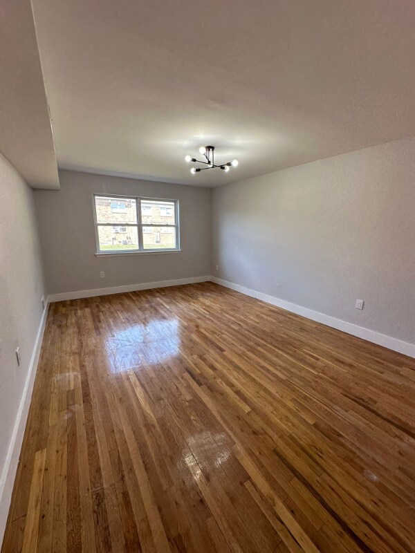 Foto del edificio - 1903 Country Ln