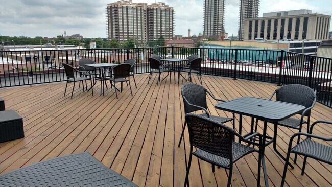 terraza en la azotea - 829 N Pennsylvania St