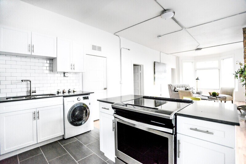 Primary Photo - 88 K St E