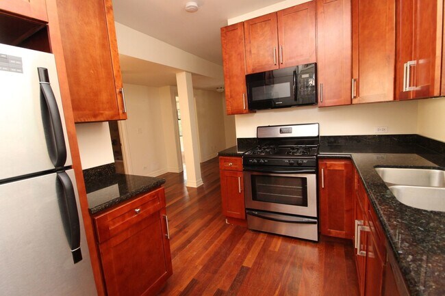 Foto del edificio - 4349 N Sawyer Ave