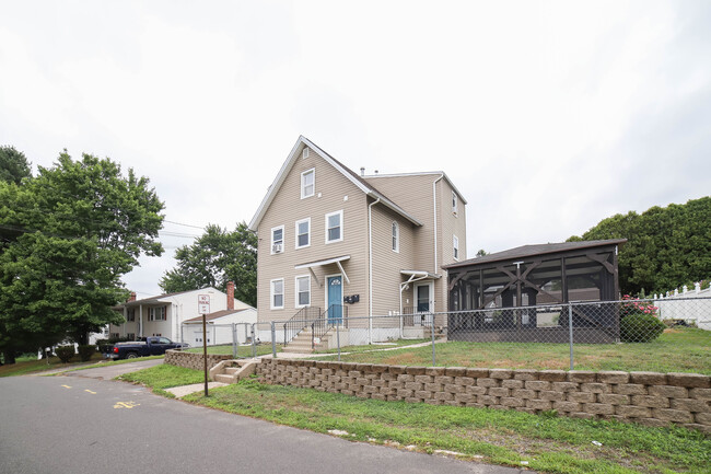 Building Photo - 56 N Spring St
