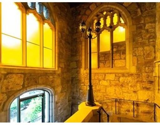 Building Photo - 321 Harvard St