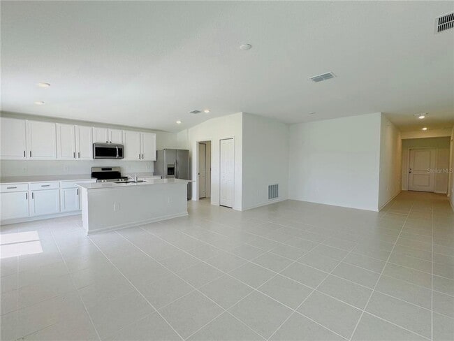 Building Photo - 2090 Marksman Rd