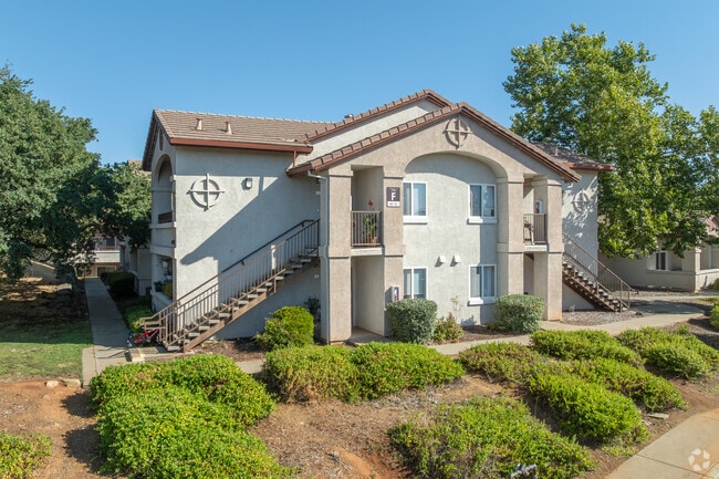 Building Photo - Knolls at Green Valley - Income Restrictions