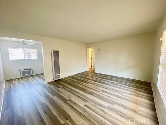 Foto del edificio - 383 Orchid Ln