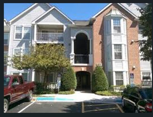 Foto del edificio - 4411 Silverbrook Ln